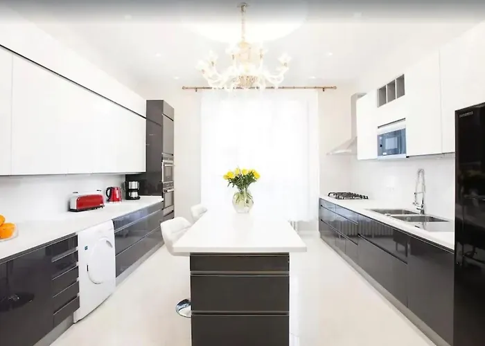 Bella Casa